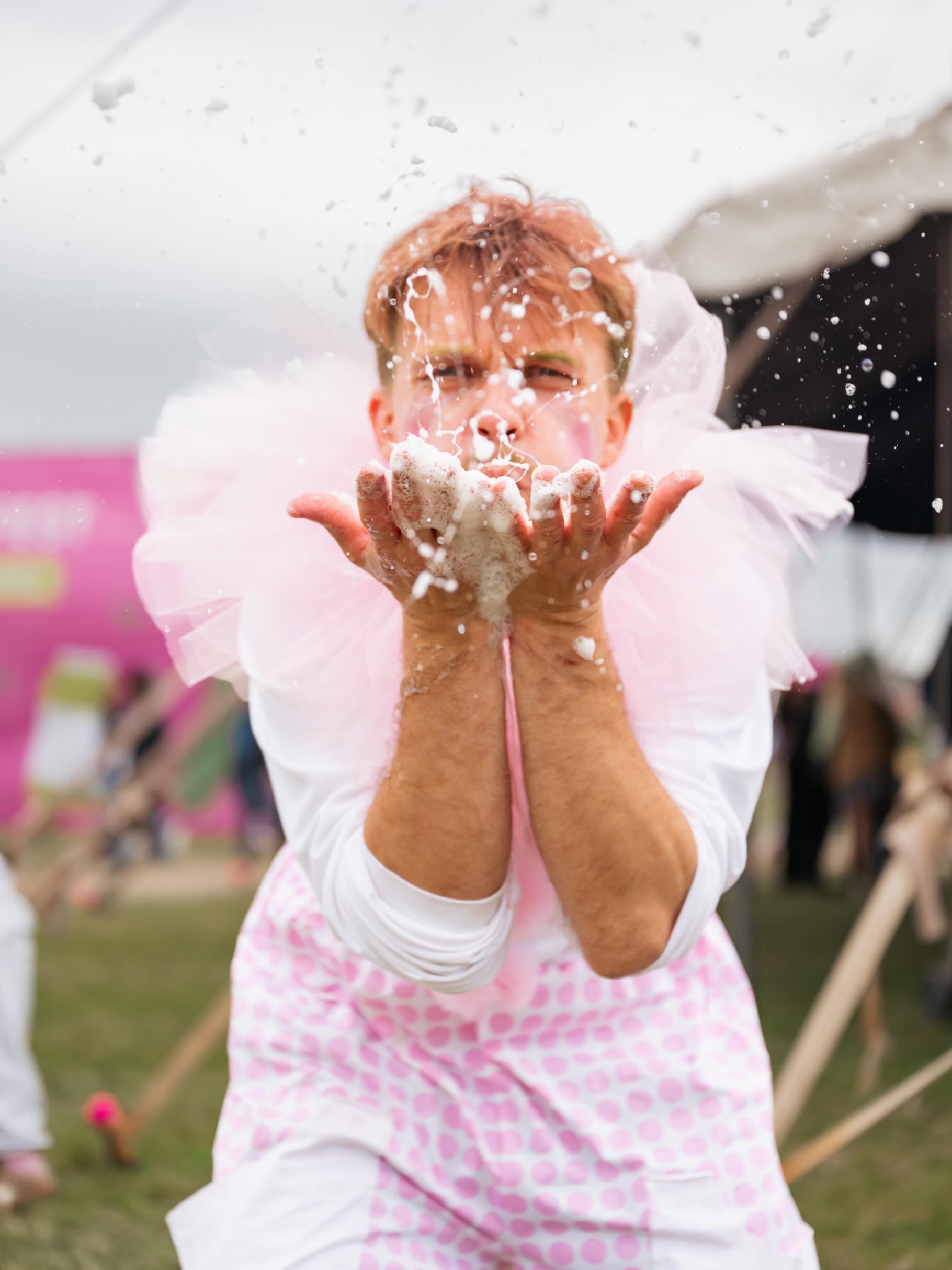VILNIUS PINK SOUP FEST 🩷 @govilnius @namerenginiai @dokipoki_personazai @stankaitisphotography . . . #pinksoupfest #govilnius #renginiai #dokipoki #dokipokipersonazai