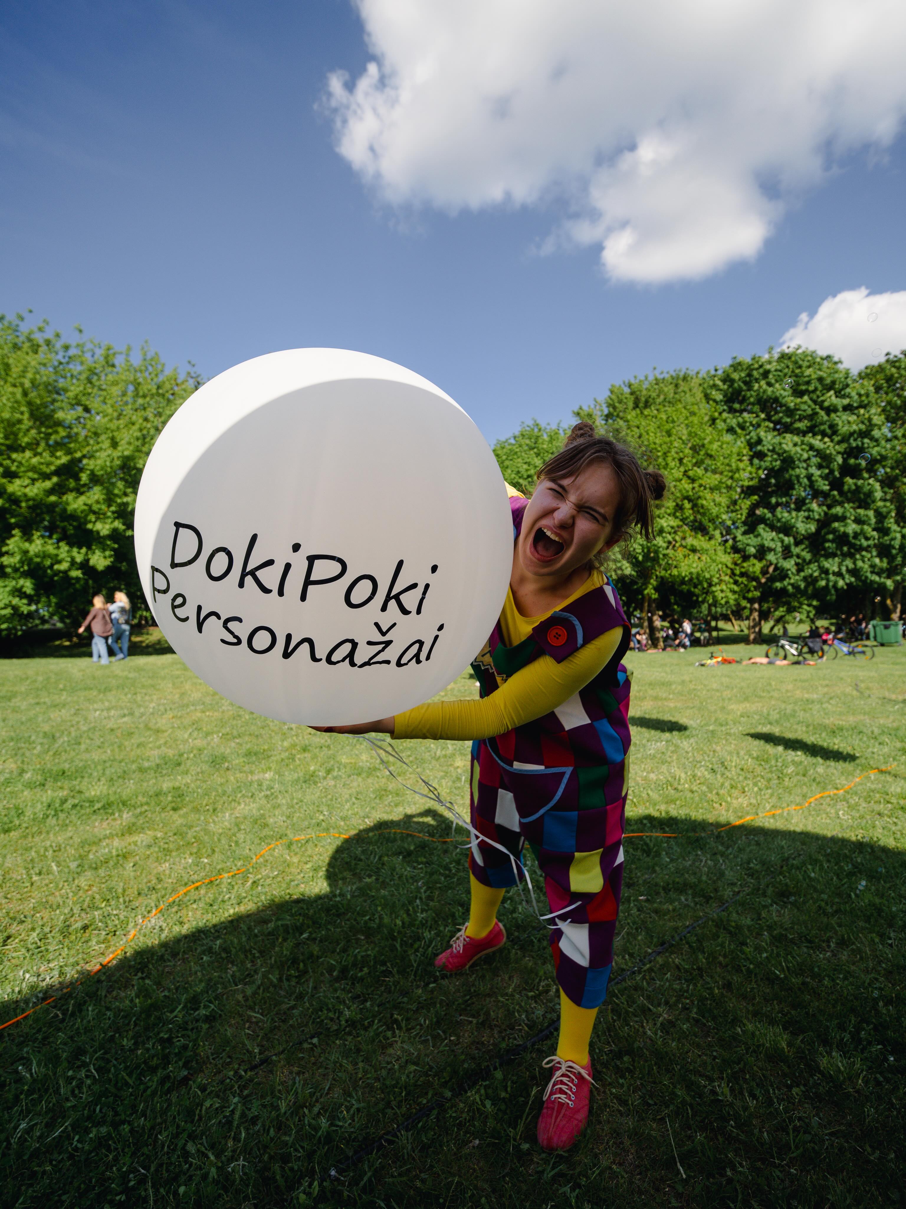 Kauno miesto gimtadienyje būta daug plačių šypsenų ir šiltų apkabinimų 🩷✨ @kauno_savivaldybe x @dokipoki_personazai