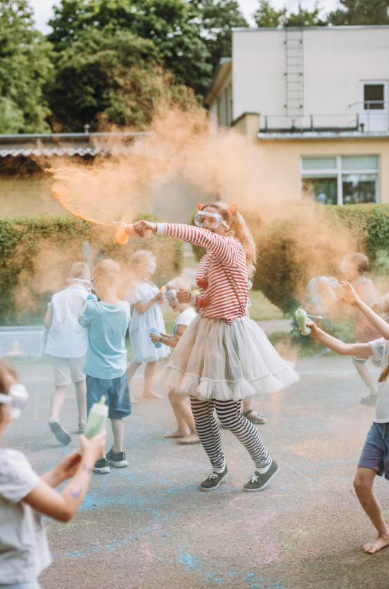 Išleistuvės su pašėlusiais klounais