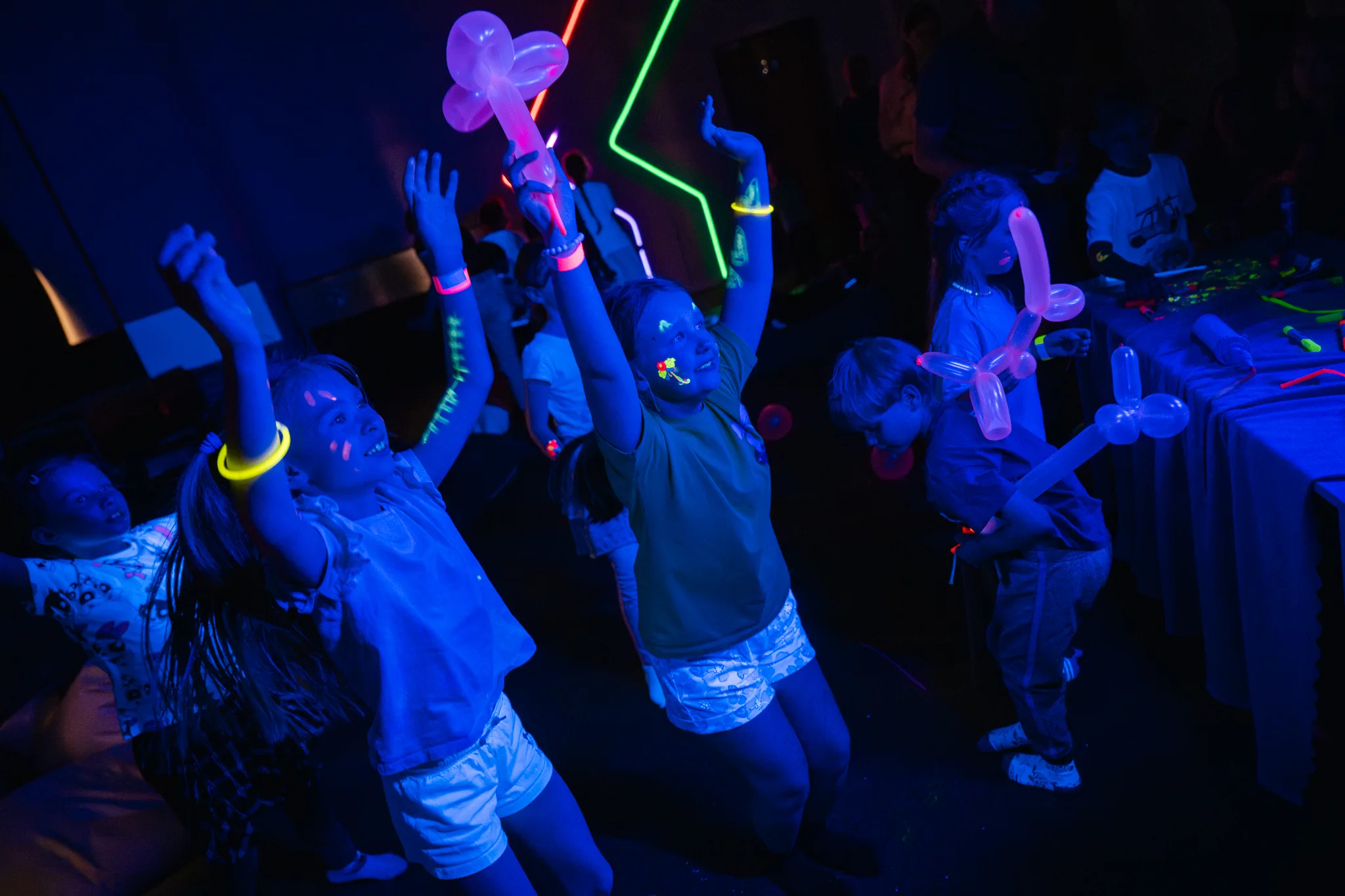 Neoninė diskoteka vaikams